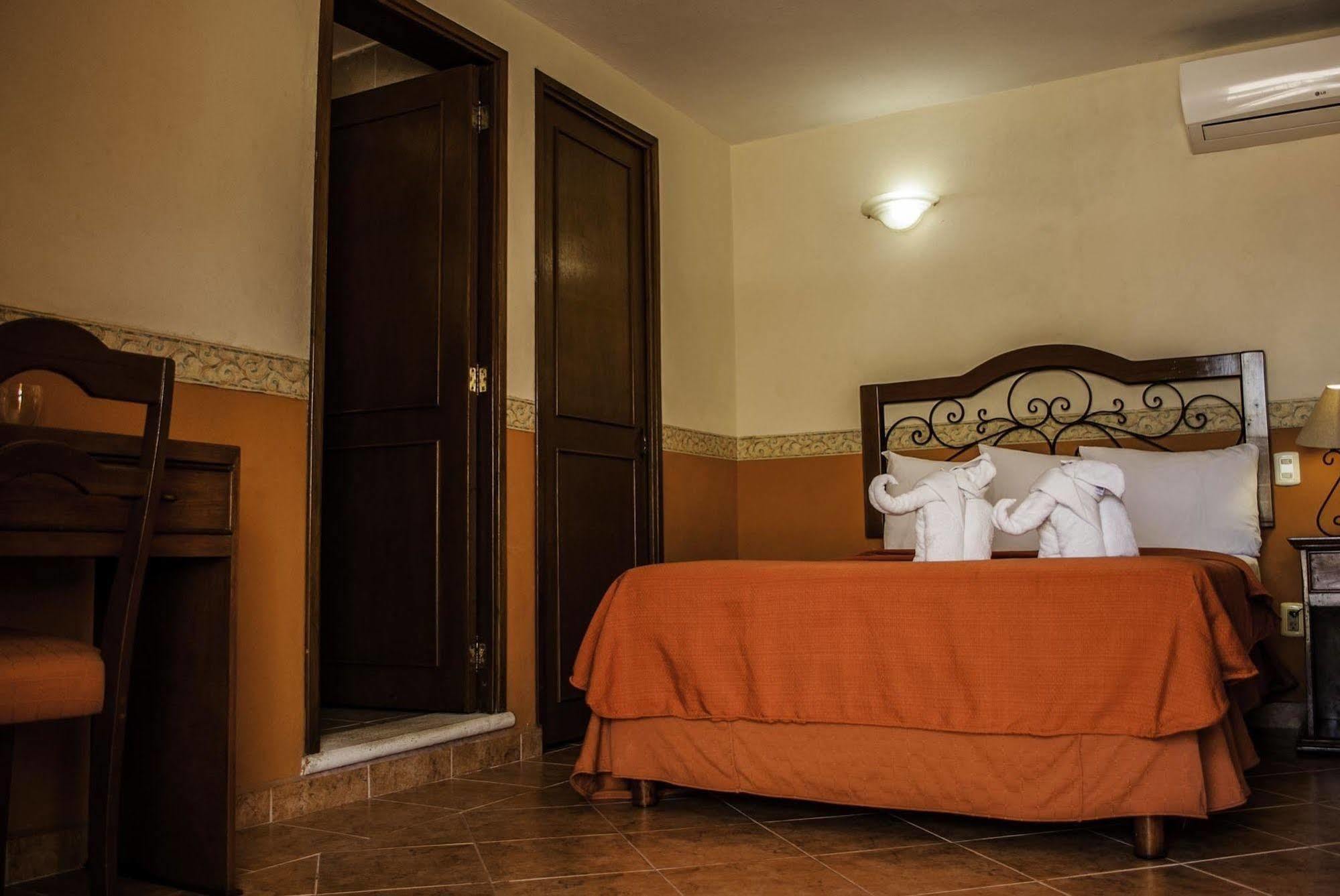 Maya Campeche Hotel Экстерьер фото